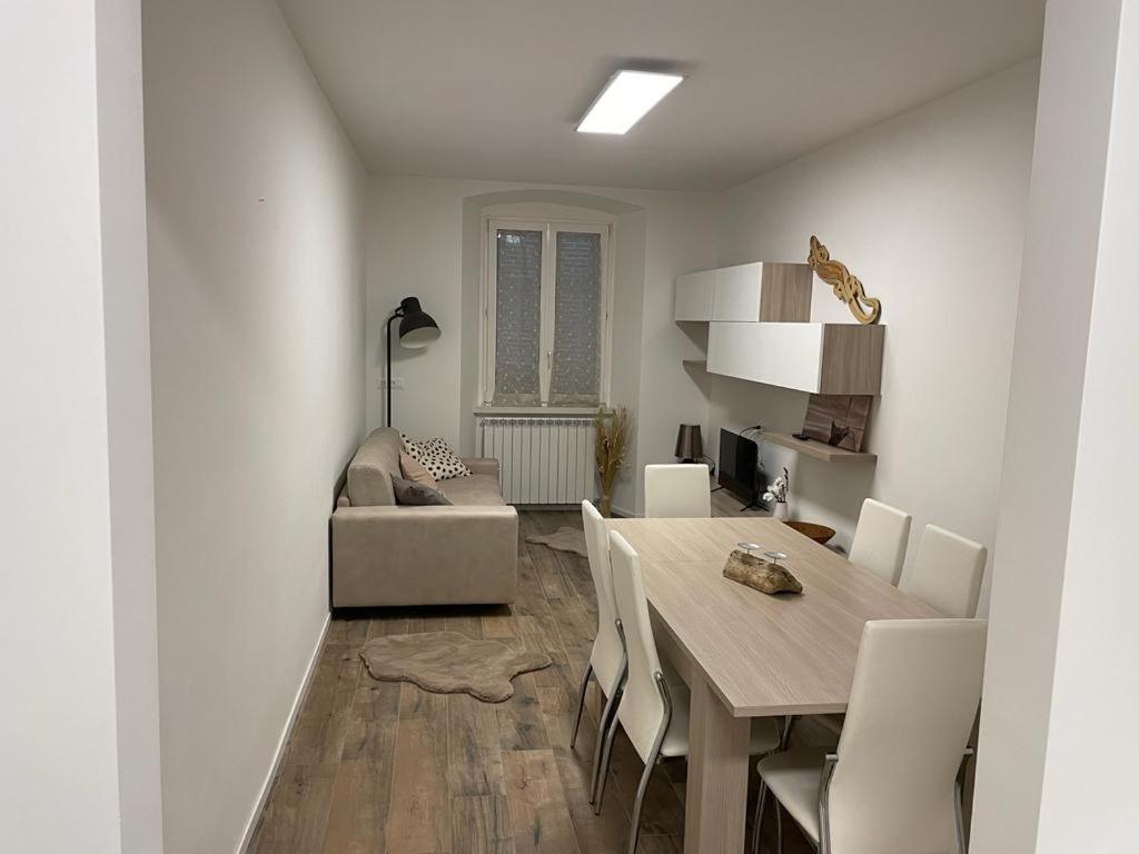 Casa Vacanze Ginevra A Trieste Exterior foto